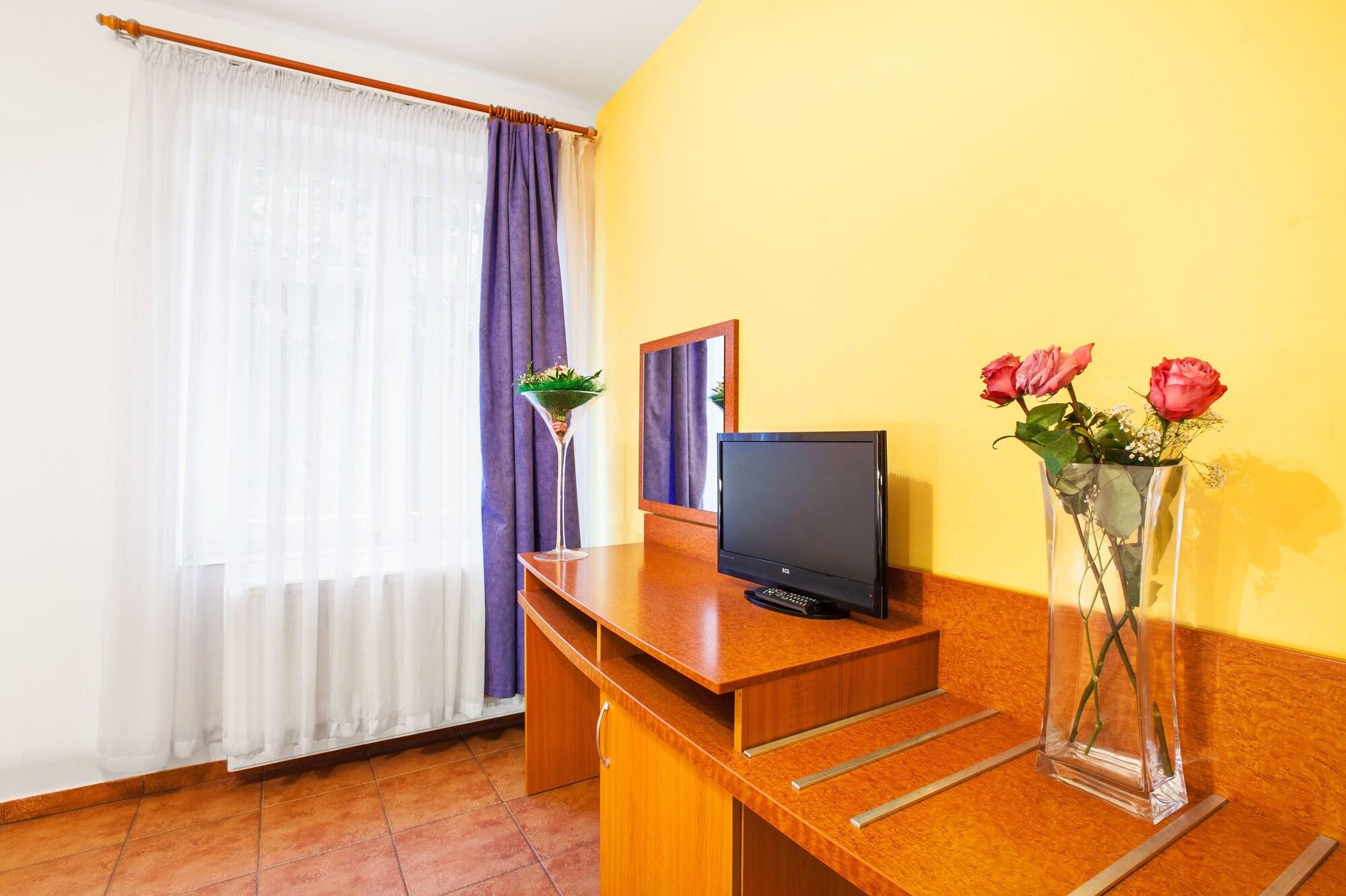 Apartment House Zizkov Prag Exterior foto