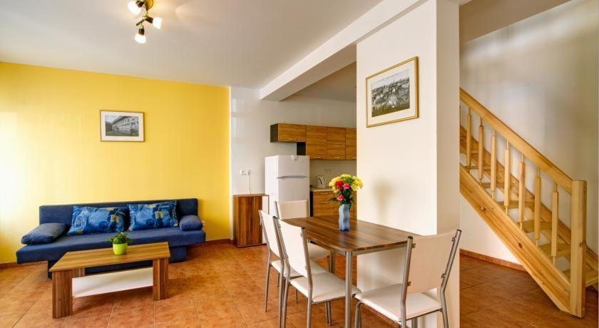 Apartment House Zizkov Prag Exterior foto