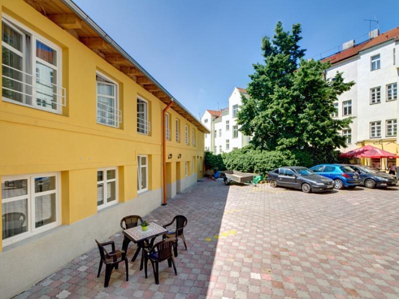 Apartment House Zizkov Prag Exterior foto